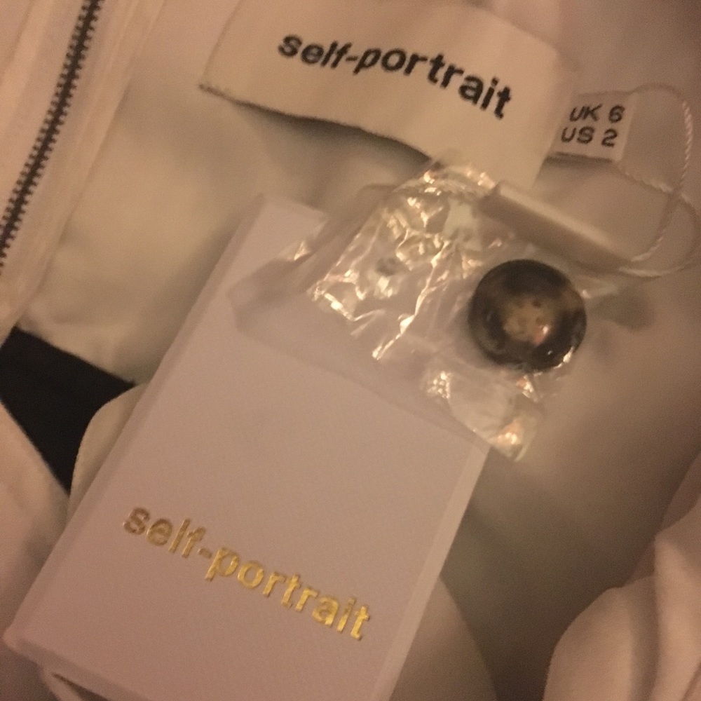 Self-Portrait dress in stripedOff-the-shoulder nwt - Picture 5 of 5